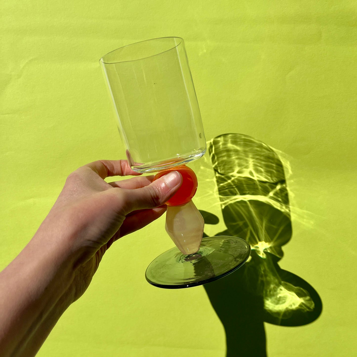 Second Miami Wine Glasses with Pink Diamond