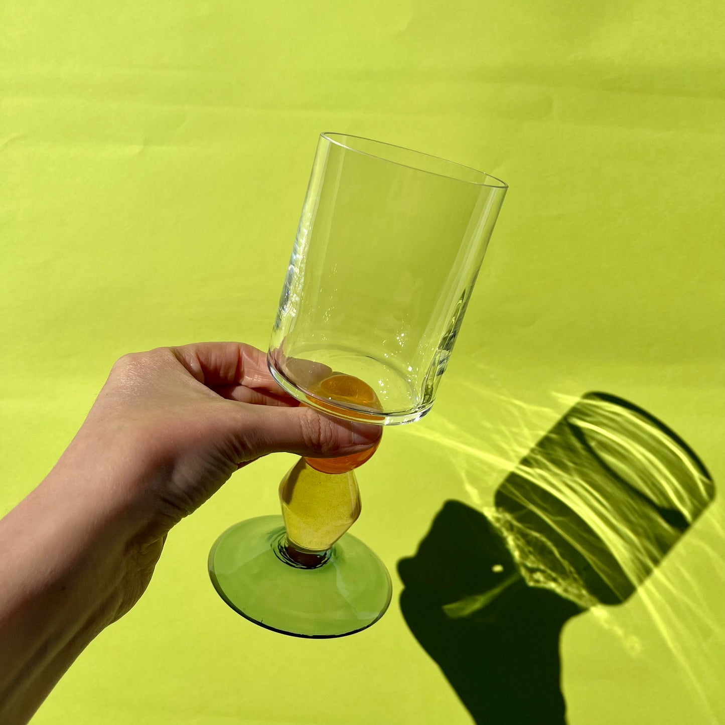 Second Miami Wine Glasses with Pink Diamond