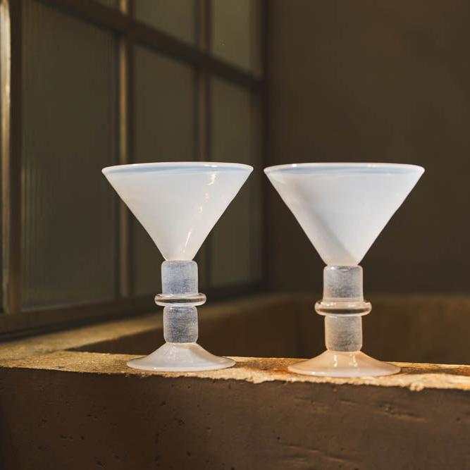 New York Martini Glass in White