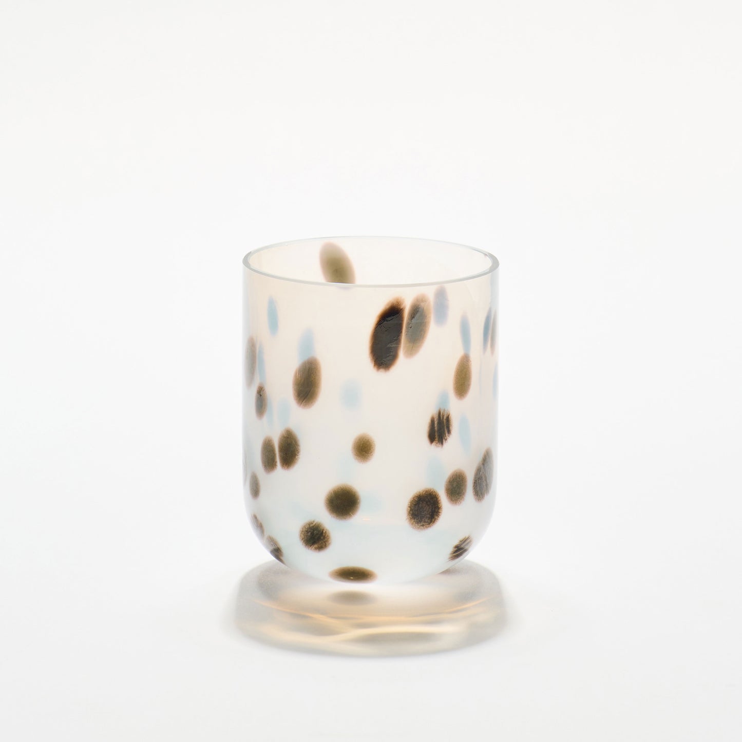 Manhattan Dotted Tumbler in White