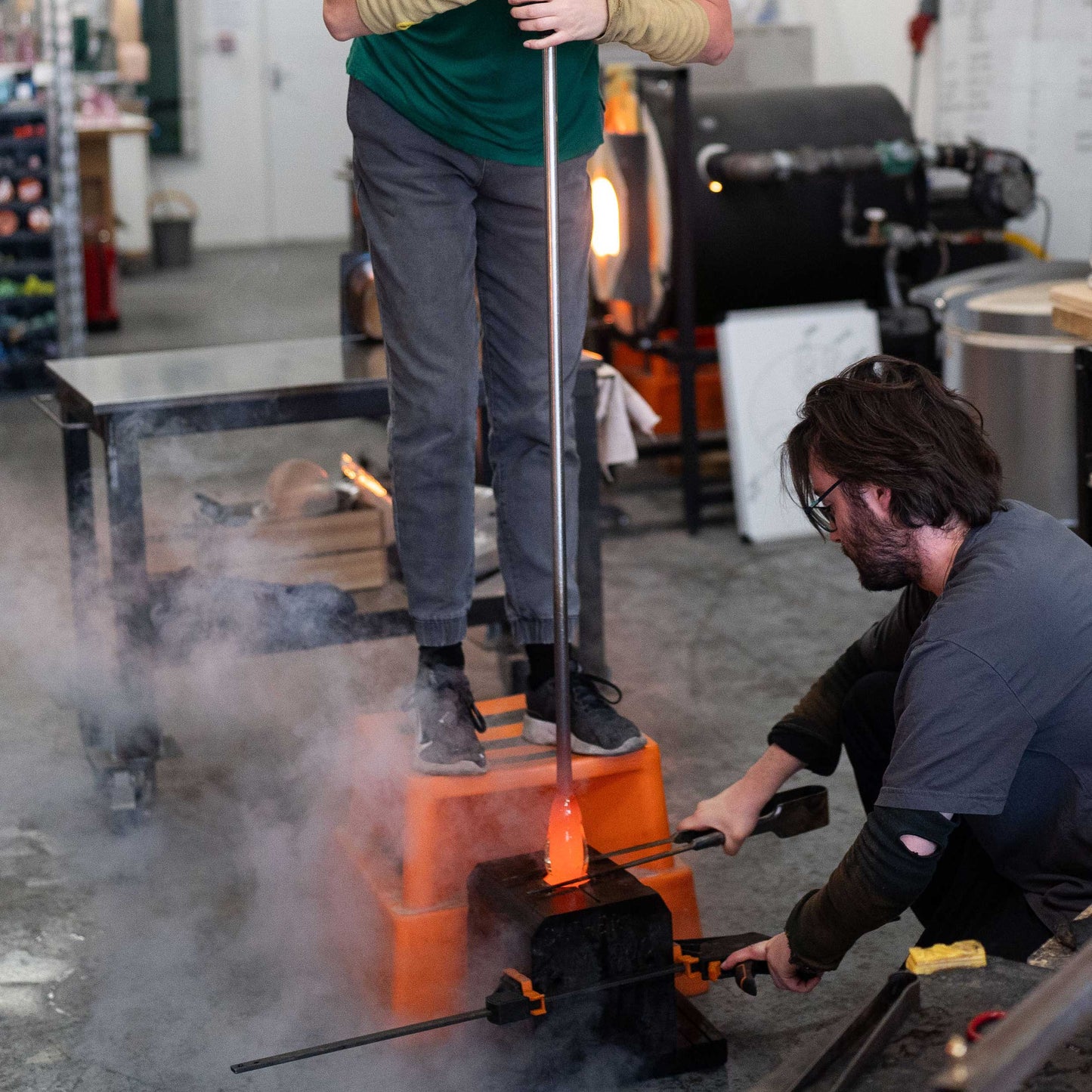 Blow your own drinking glass class